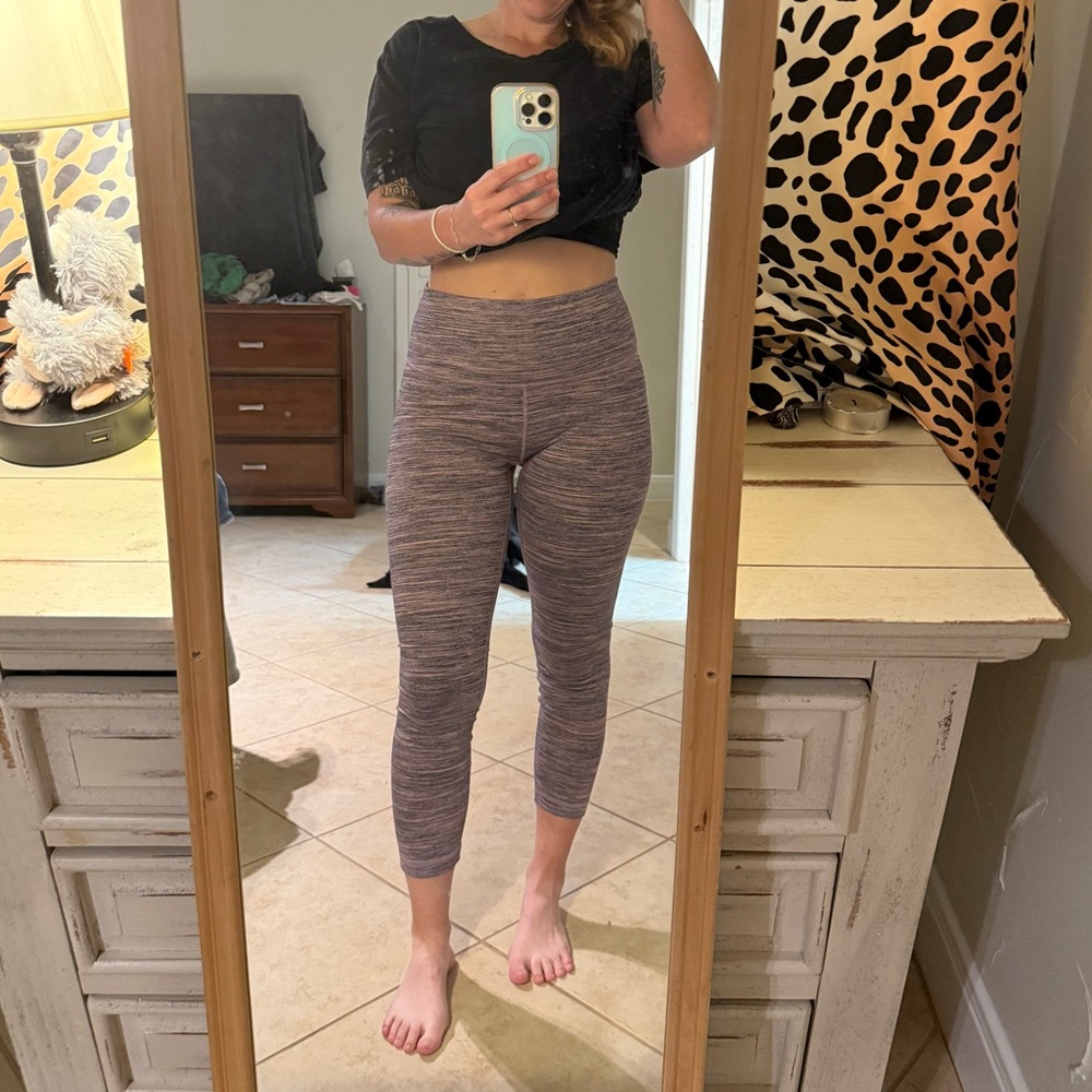 Lululemon purple heathered 3/4-length leggings